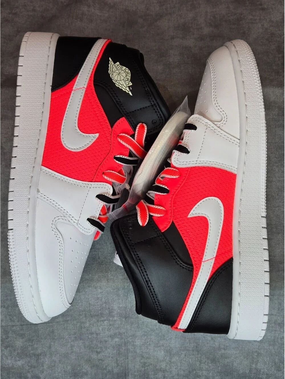 Air Jordan 1 Mid Special Edition - Black / White / Infrared 23 (FB4417-016) 5.5Y